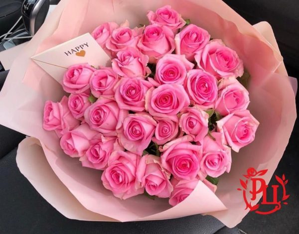 Букет 31 розовая роза в упаковке